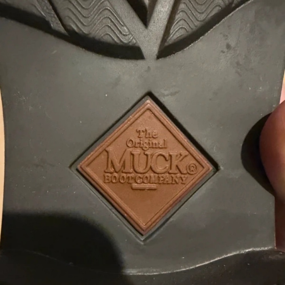 Muck Women's Brown Ankle Booties - Picture 4 of 4